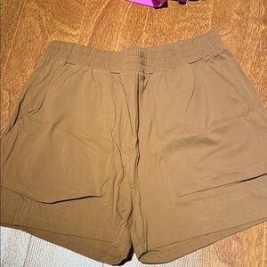 ZYIA Tan Women's Cargo Shorts